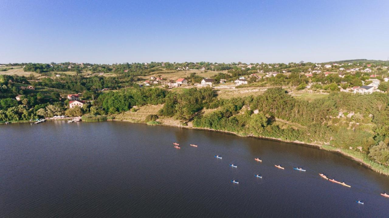 Enpi Lake Resort Iasi Exteriör bild