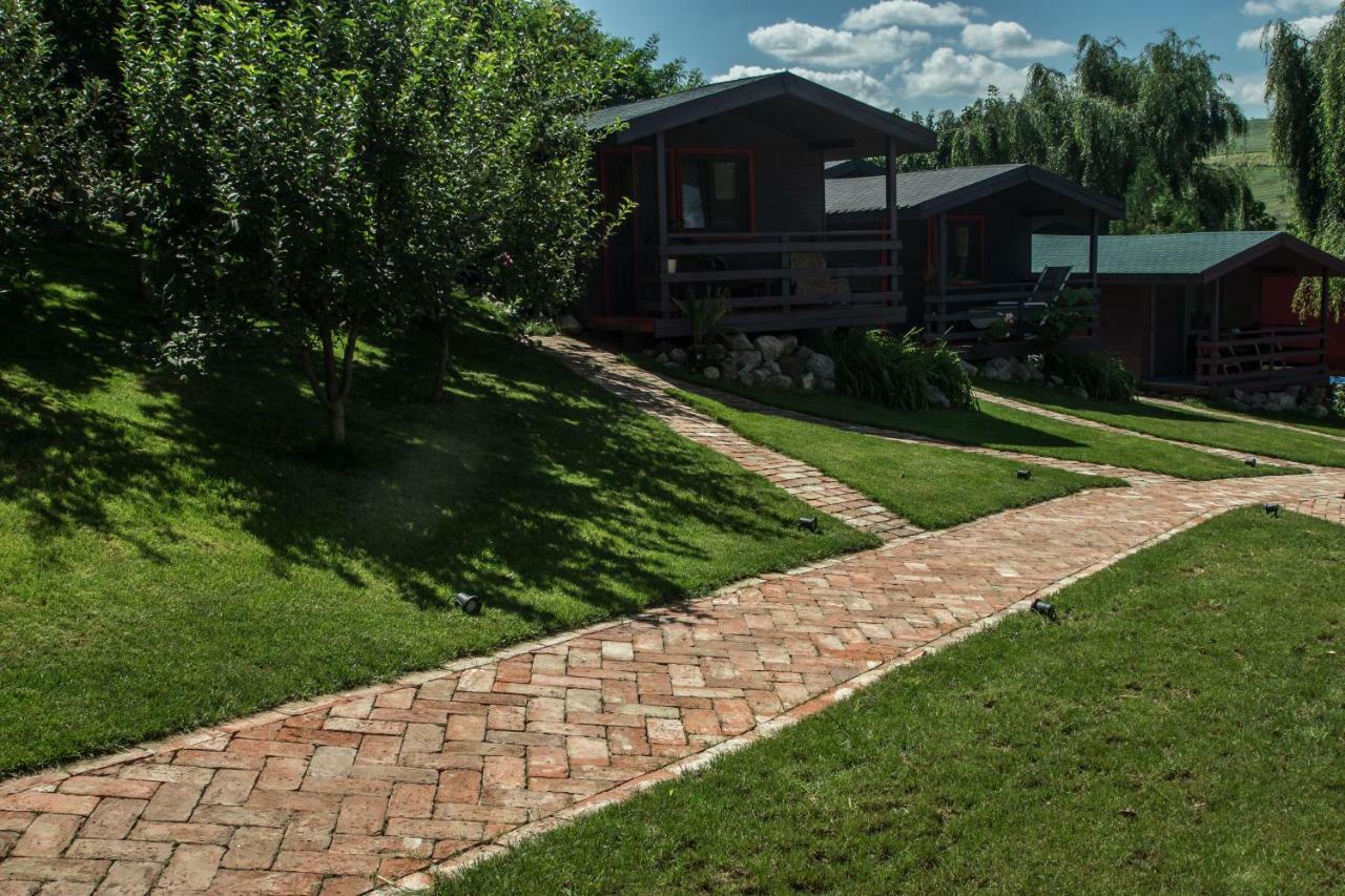 Enpi Lake Resort Iasi Exteriör bild